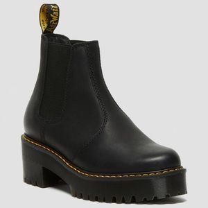 DR MARTENS PLATFORM CHELSEA BOOT